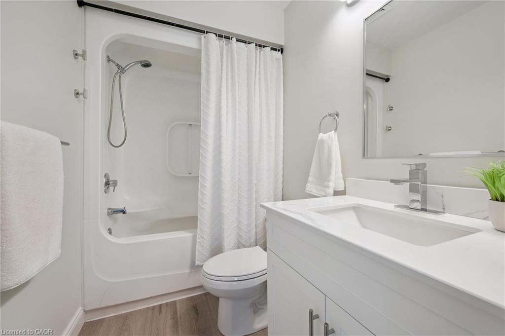 10-89 Woolwich Street Property Photo 24
