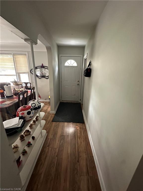 240 West 2nd Street Property Photo 18