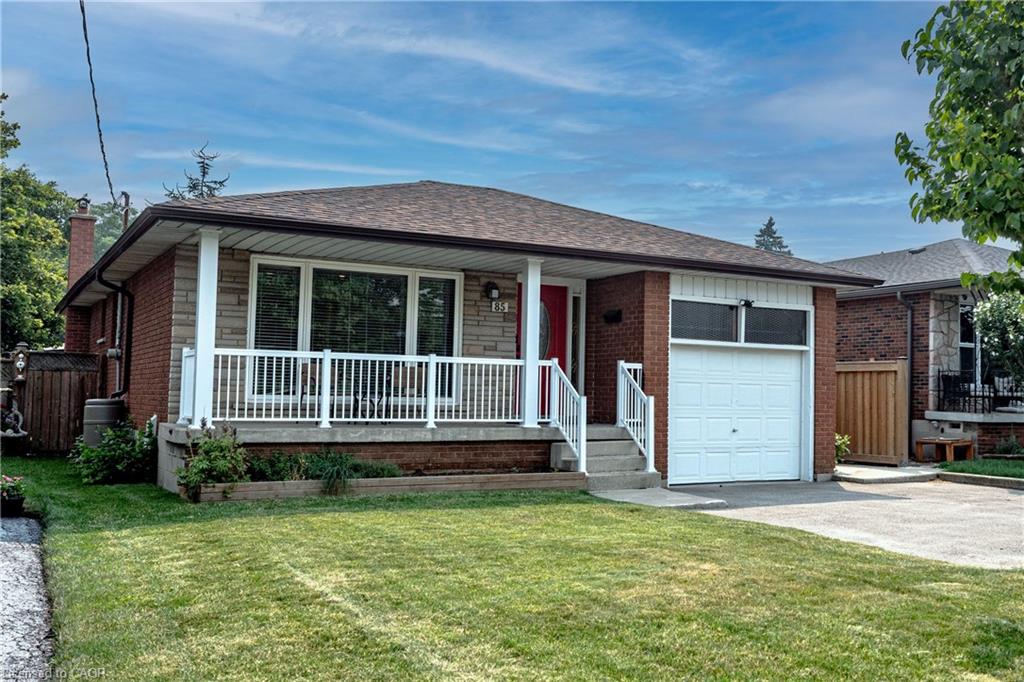 85 Lavina Crescent Property Photo 2