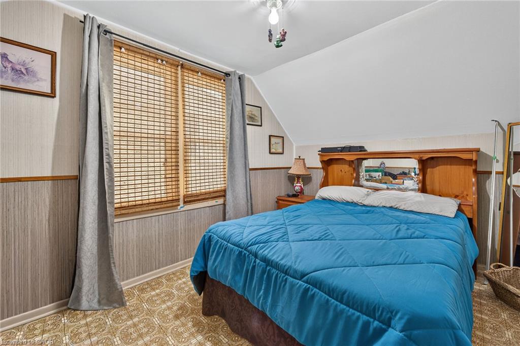 268 Grey Street Property Photo 16