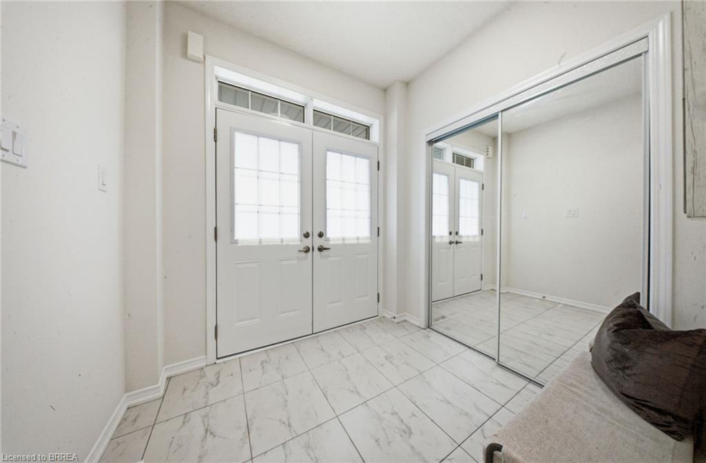 109 Longboat Run Property Photo 3