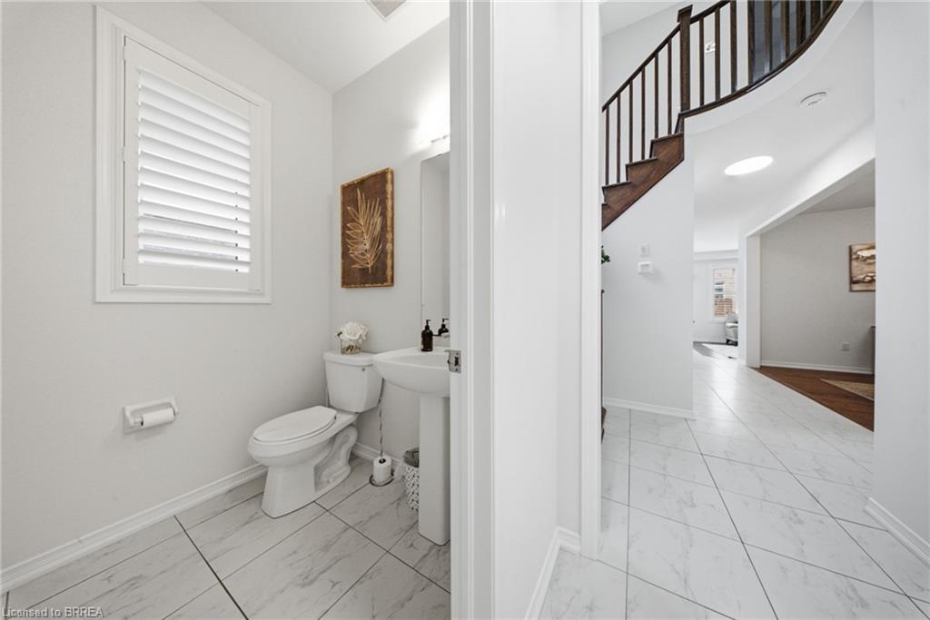 109 Longboat Run Property Photo 5