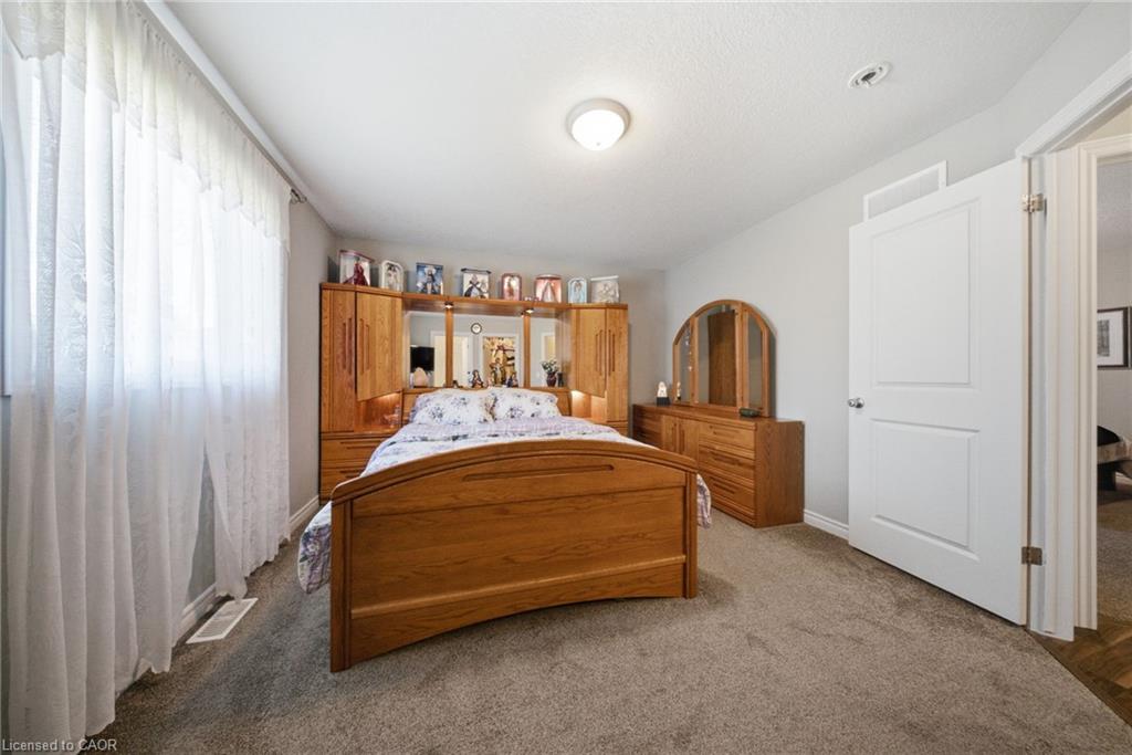 360 Dover Avenue Property Photo 20