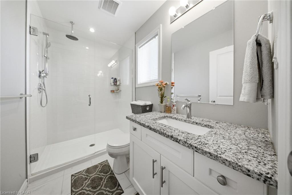 360 Dover Avenue Property Photo 21