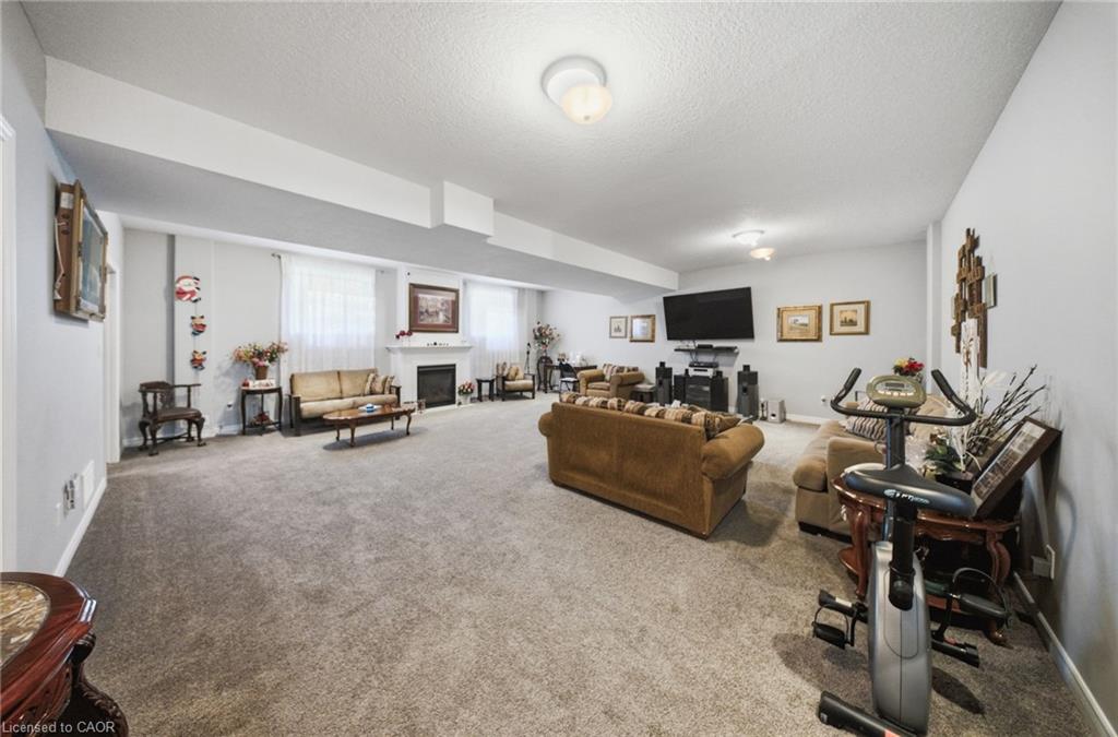 360 Dover Avenue Property Photo 23