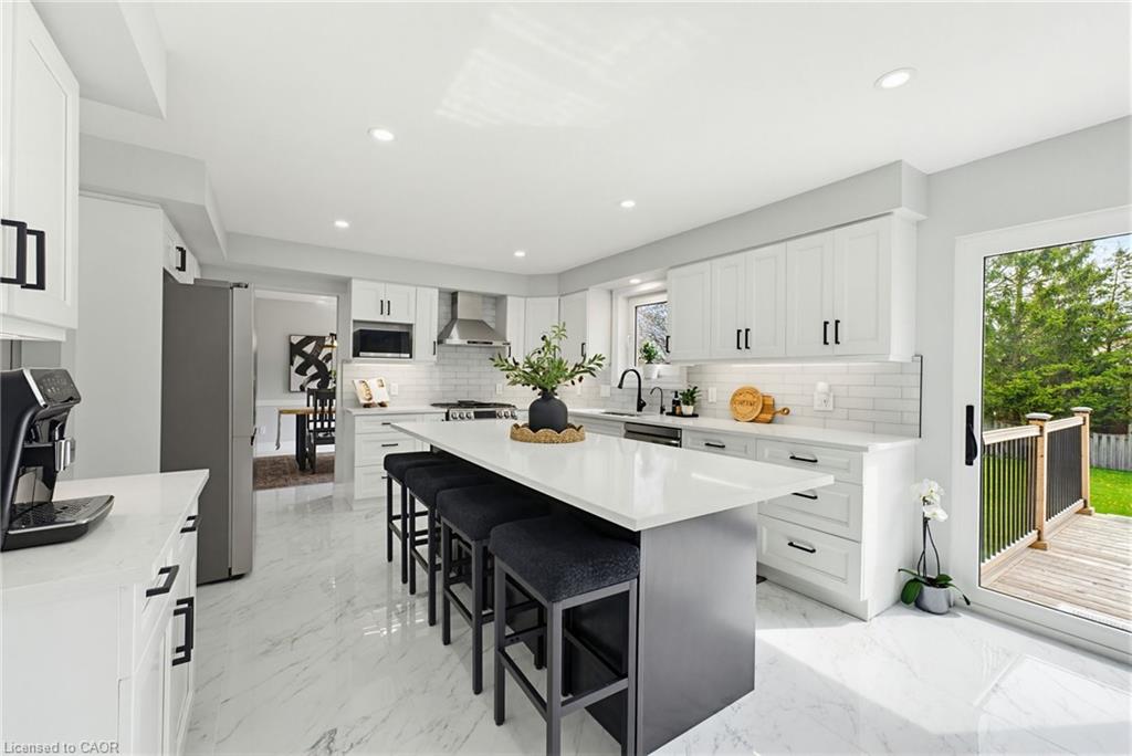 15 Danube Drive Property Photo 10