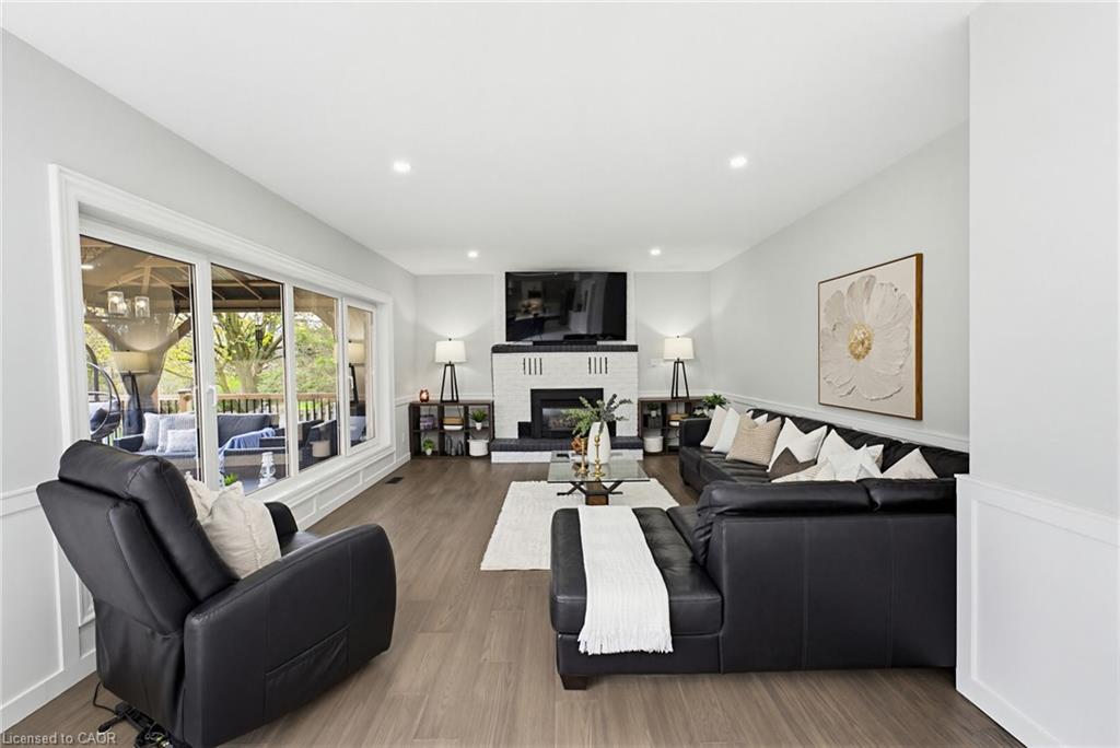 15 Danube Drive Property Photo 14