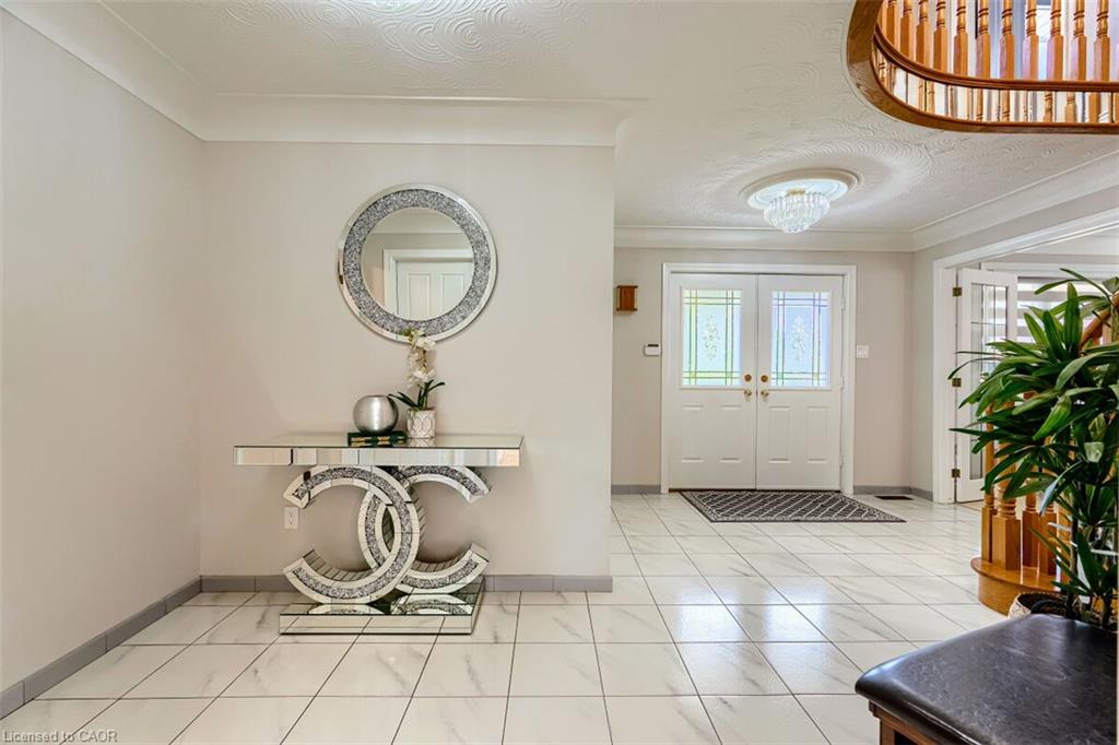 16 Vogue Court Property Photo 3