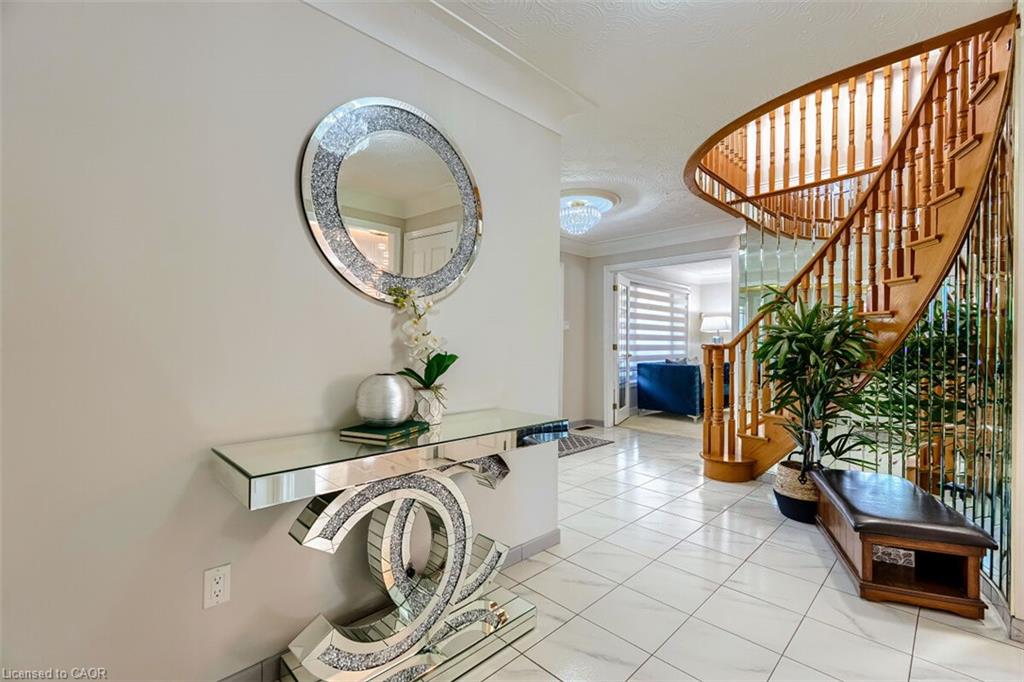 16 Vogue Court Property Photo 4