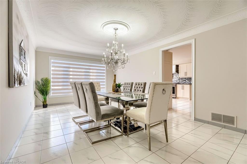 16 Vogue Court Property Photo 9