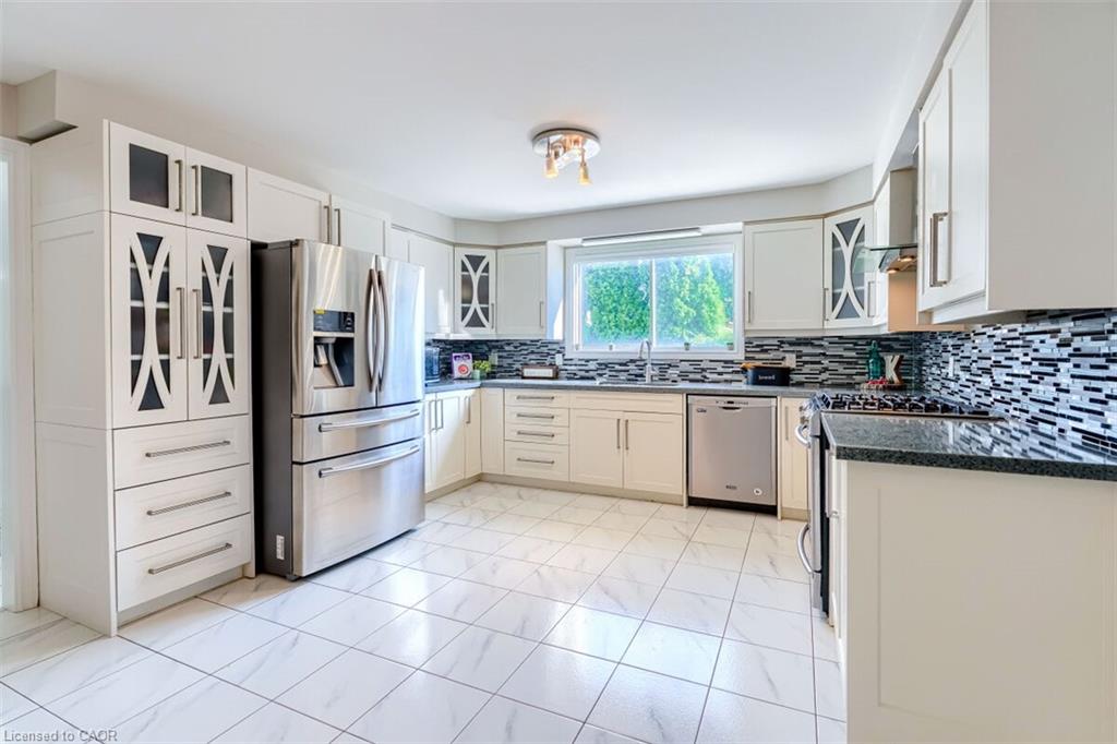 16 Vogue Court Property Photo 11