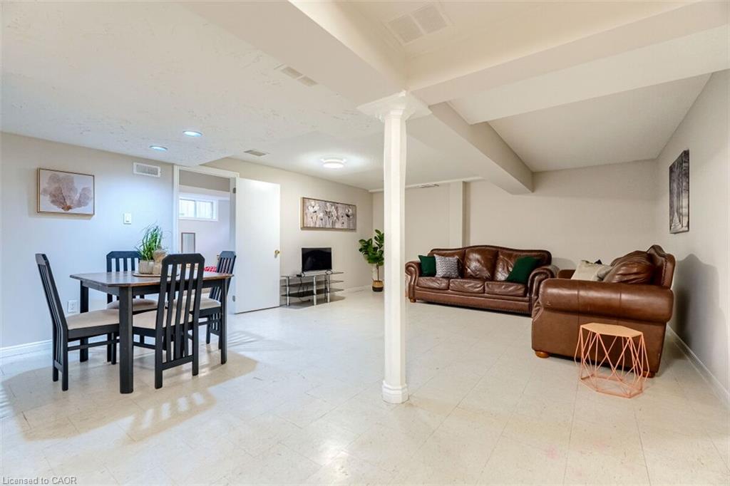 16 Vogue Court Property Photo 40