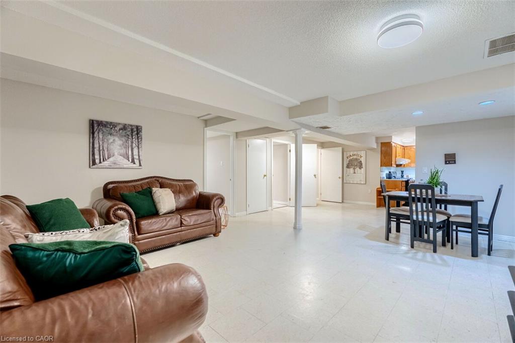 16 Vogue Court Property Photo 42