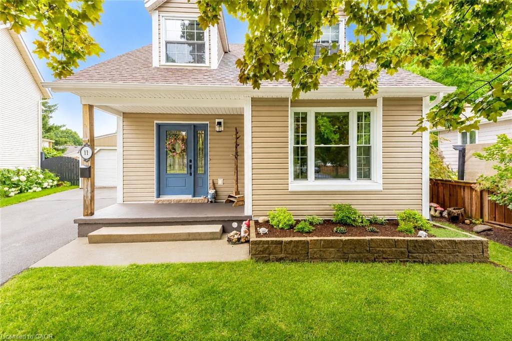 11 Nipigon Place