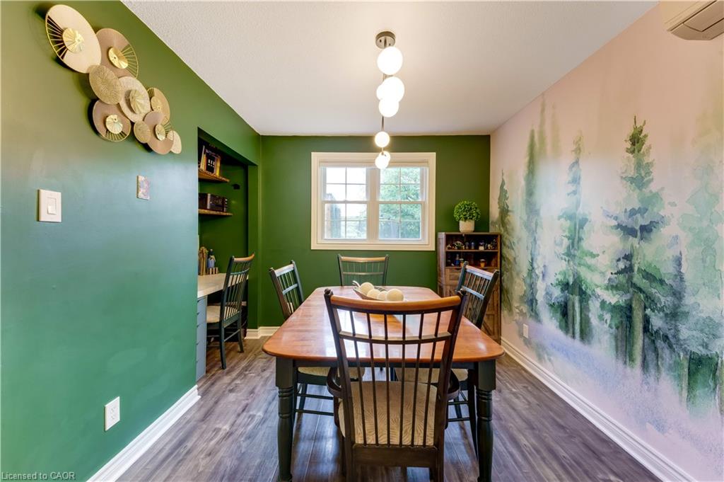 11 Nipigon Place Property Photo 8
