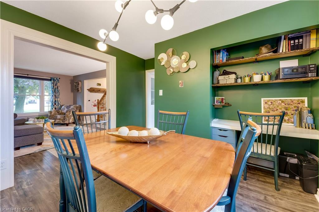11 Nipigon Place Property Photo 10