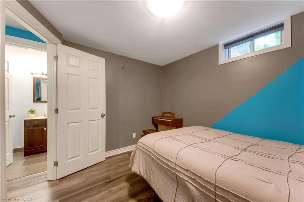 11 Nipigon Place Property Photo 30