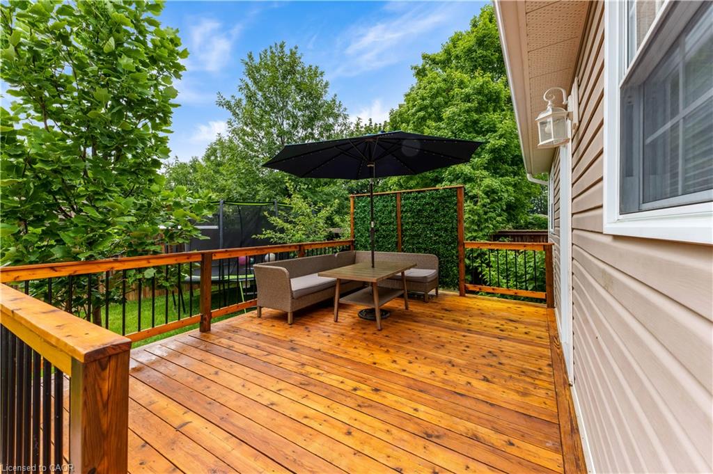 11 Nipigon Place Property Photo 34