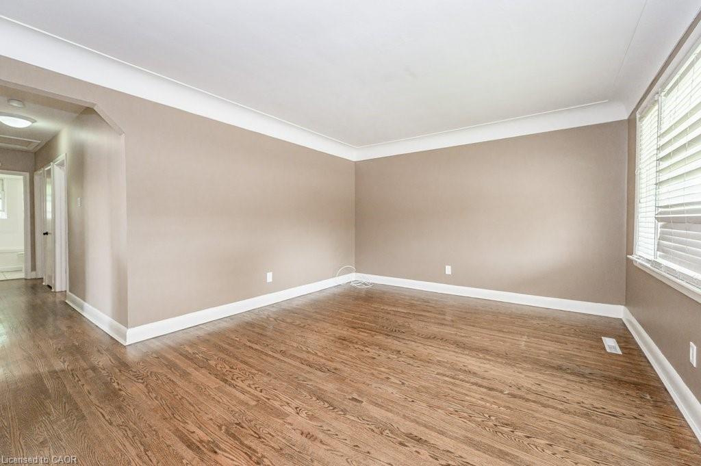 305 Mohawk Road E Property Photo 3