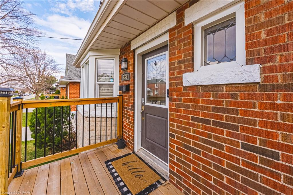 239 Rosewood Road Property Photo 2