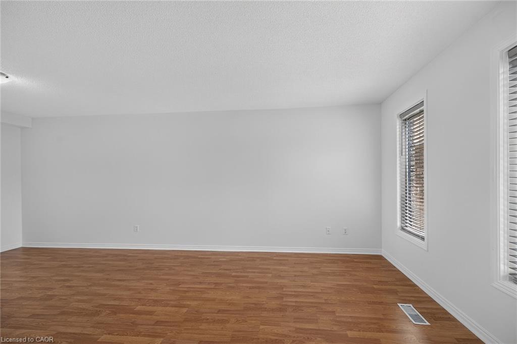 21 Springgarden Crescent Property Photo 5