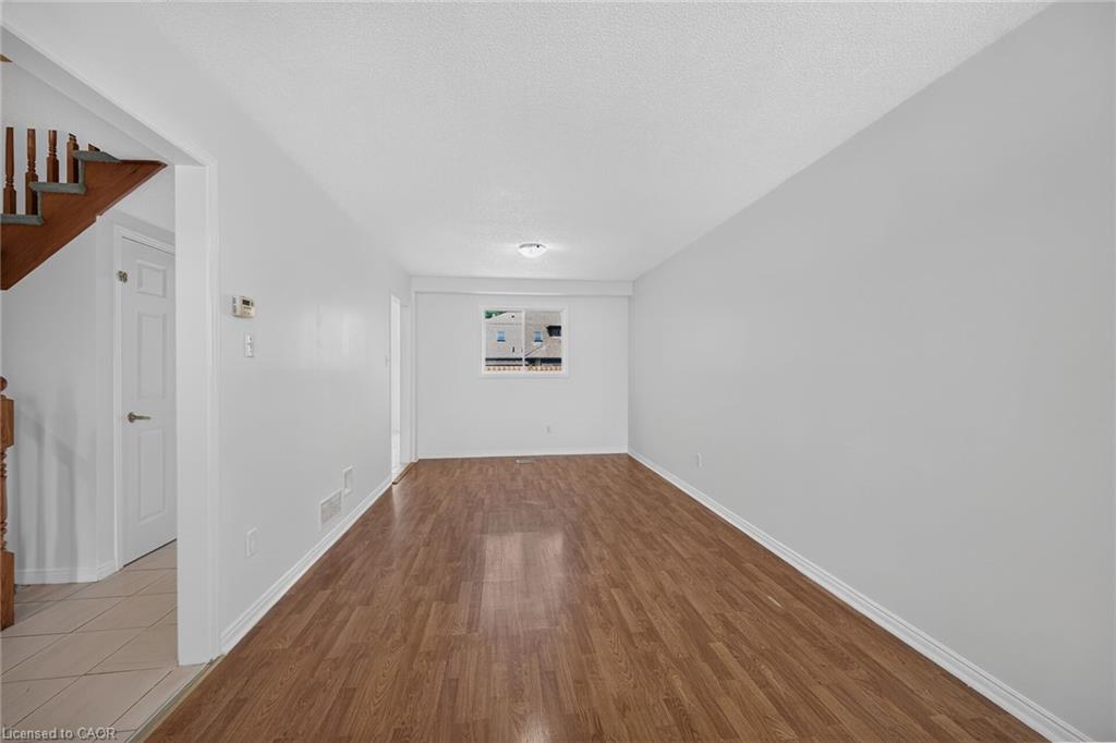 21 Springgarden Crescent Property Photo 6