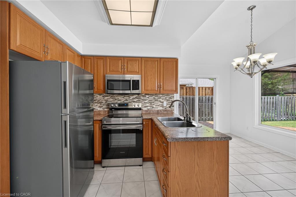 21 Springgarden Crescent Property Photo 8