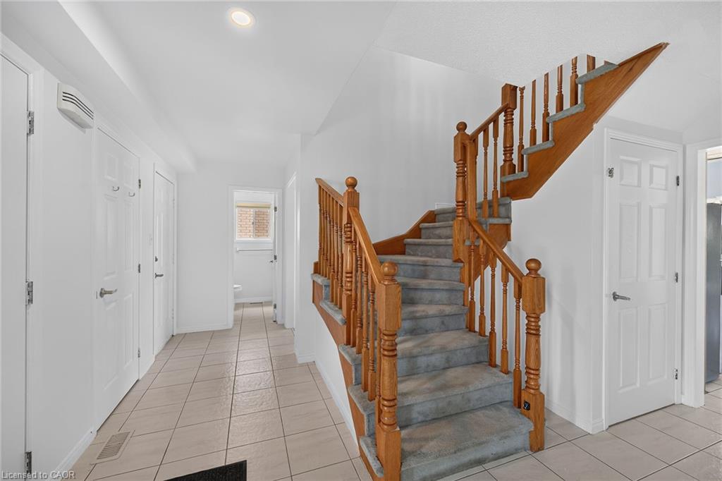 21 Springgarden Crescent Property Photo 18