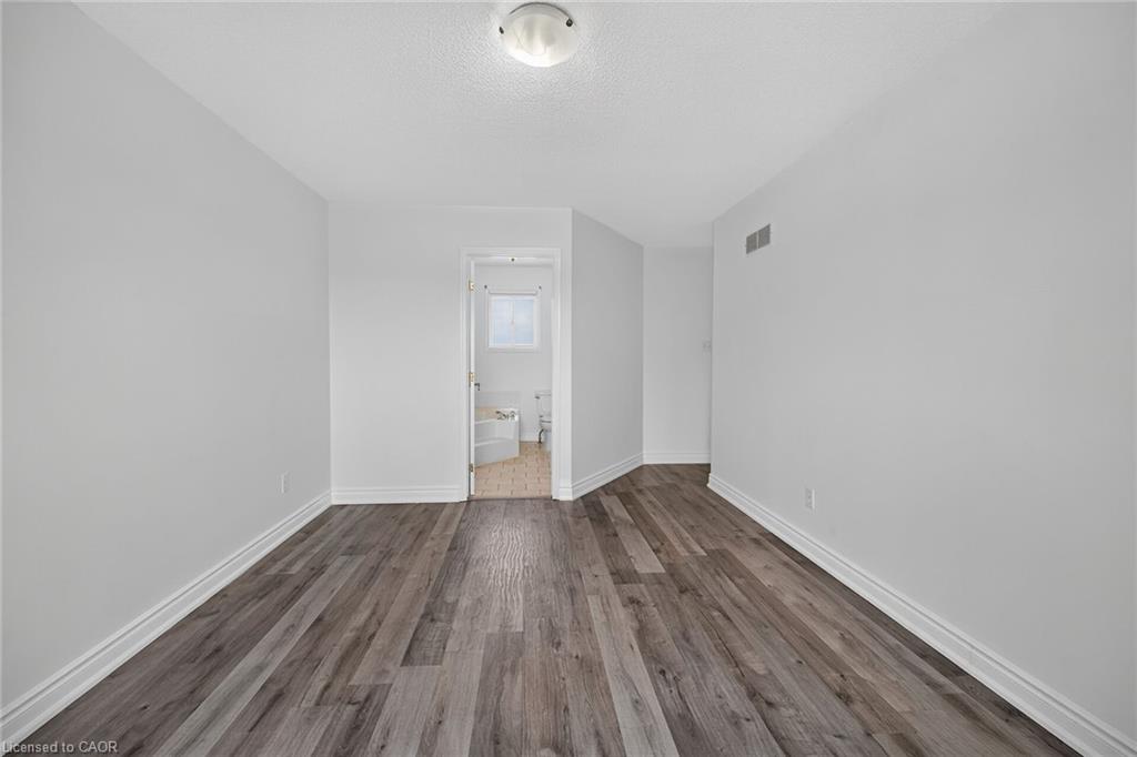 21 Springgarden Crescent Property Photo 20