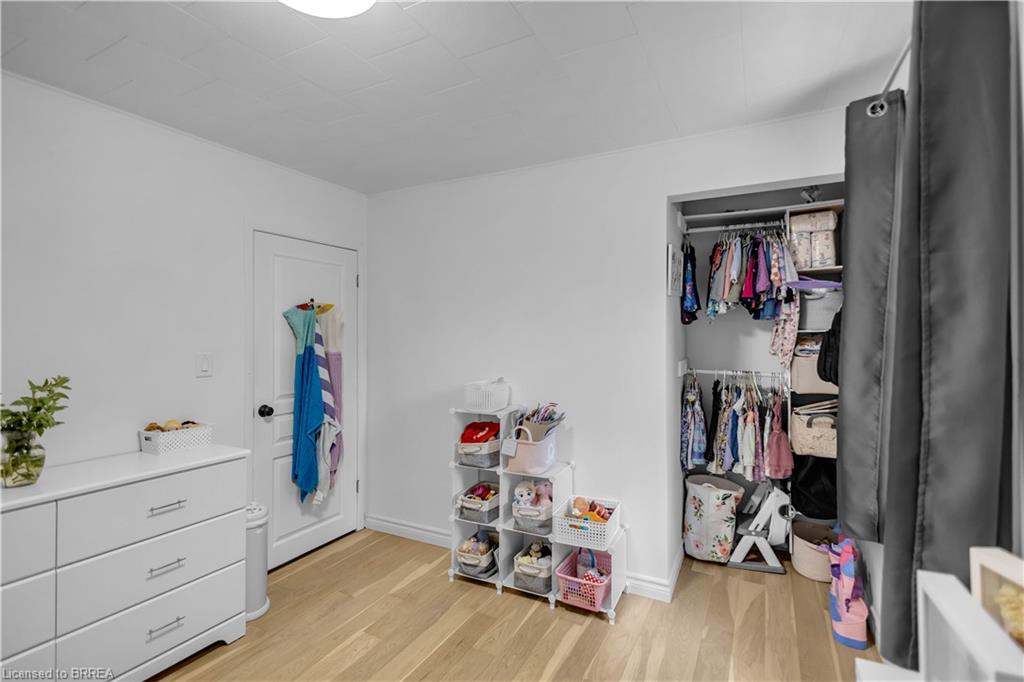 76 Wood Street Property Photo 19