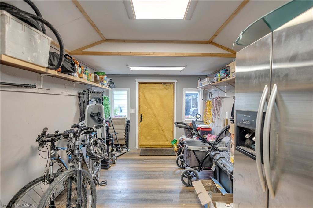 76 Wood Street Property Photo 34