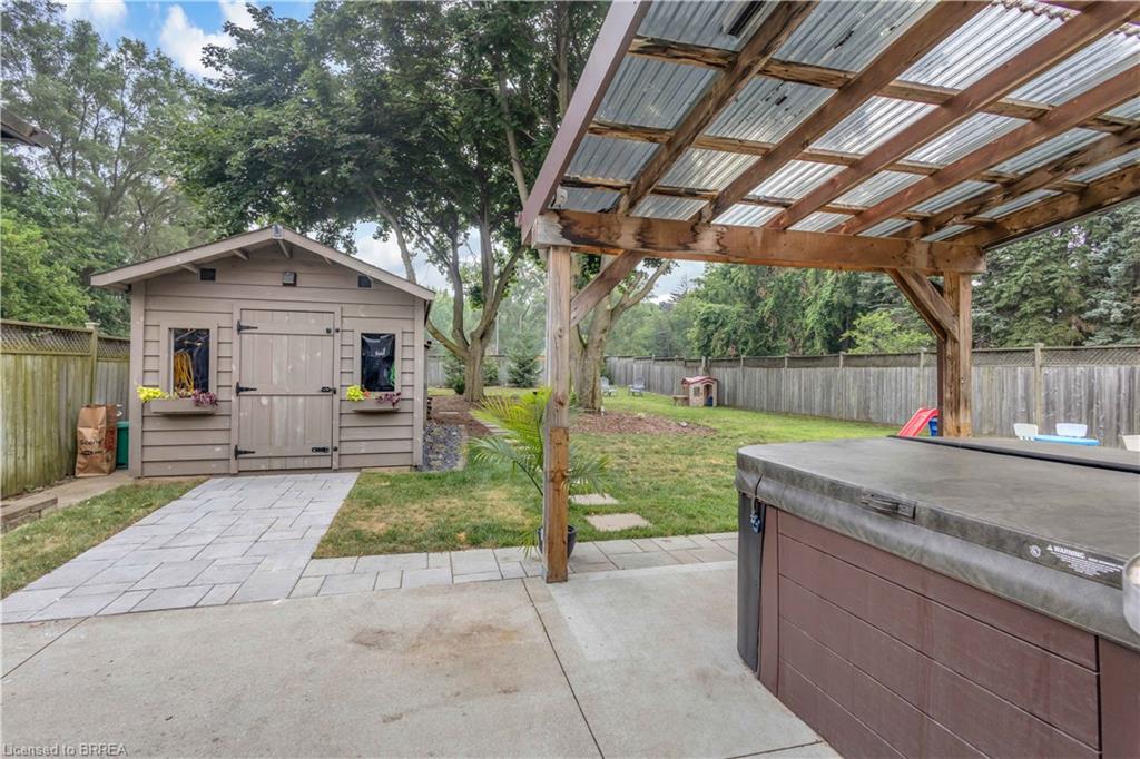76 Wood Street Property Photo 40