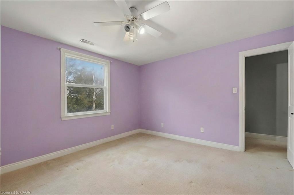 5607 Tenth Line Property Photo 24
