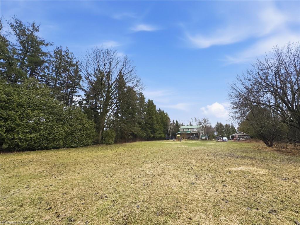 5607 Tenth Line Property Photo 40