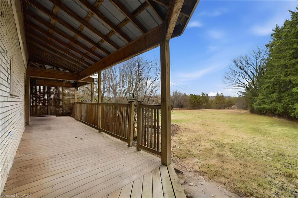 5607 Tenth Line Property Photo 43