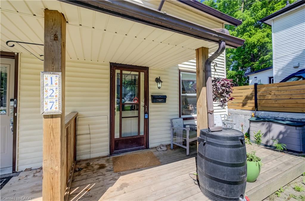 127 Henderson Street Property Photo 4