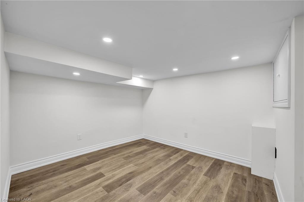 153 Clarence Street Property Photo 22