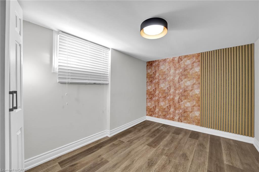 153 Clarence Street Property Photo 23