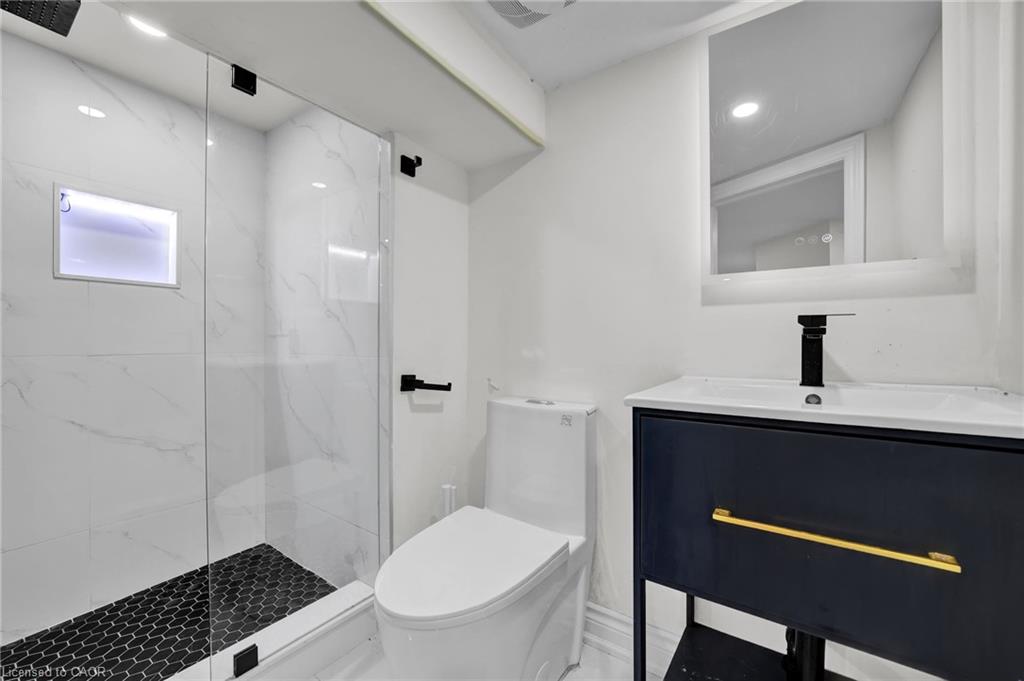 153 Clarence Street Property Photo 33