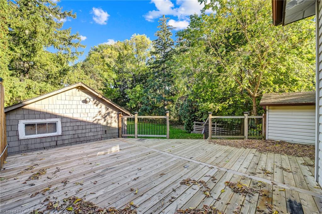 153 Clarence Street Property Photo 37