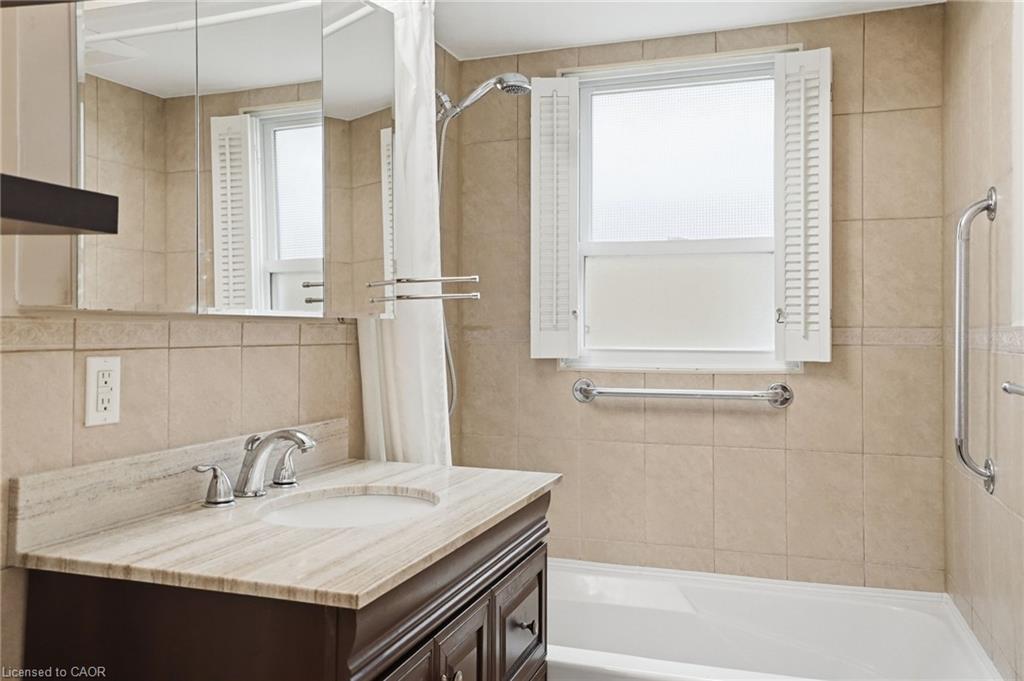 344 East 36th Street Property Photo 19