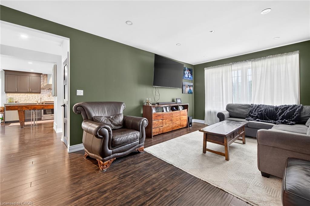 7327 Rainham Road Property Photo 19