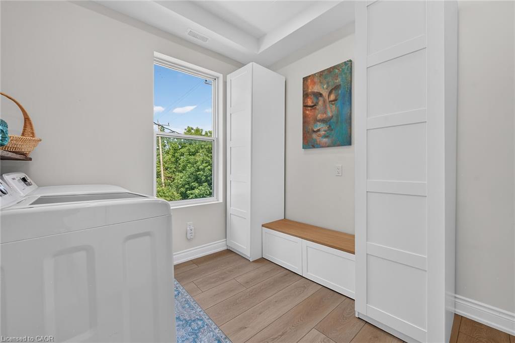 7327 Rainham Road Property Photo 33
