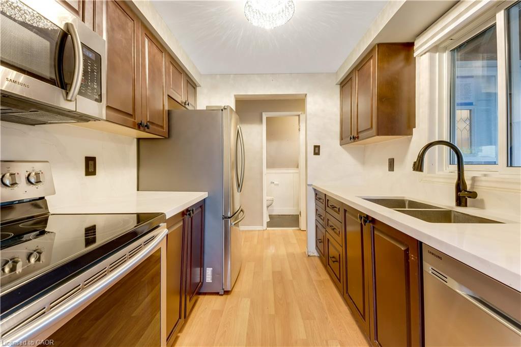 23-415 Morgan Avenue Property Photo 5