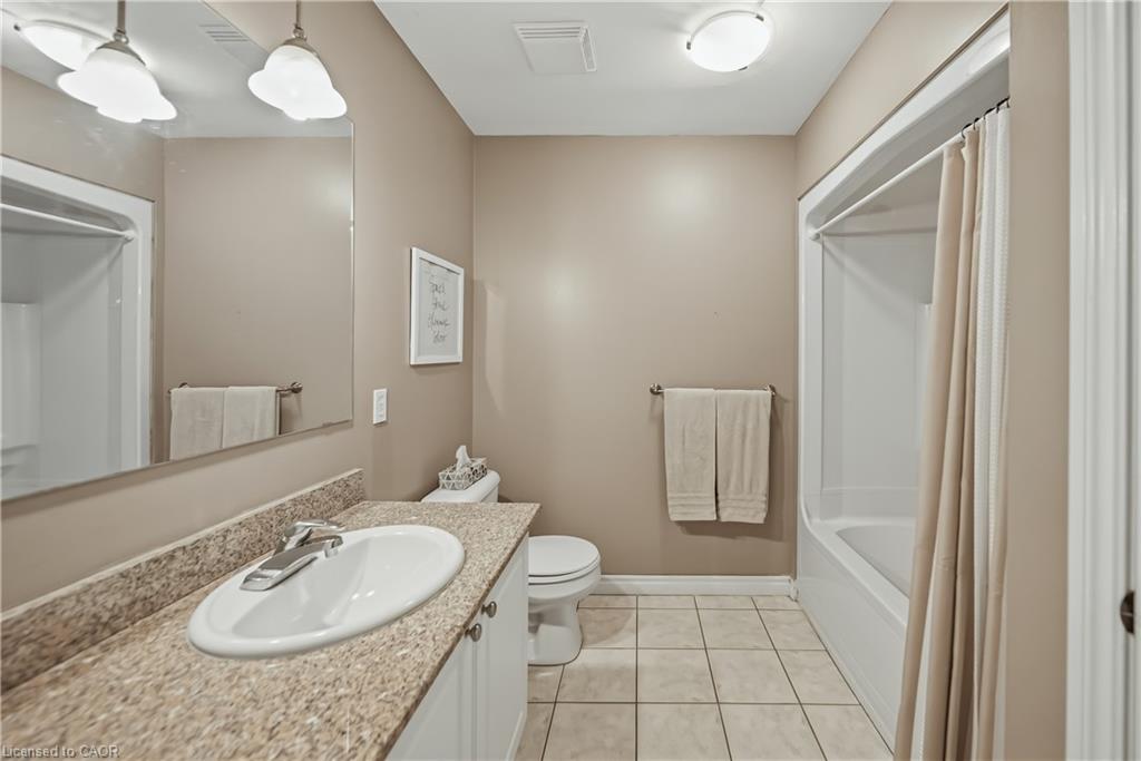 701-135 James Street S Property Photo 23