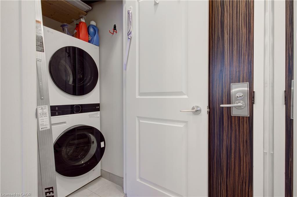 107-349 Rathburn Road W Property Photo 15