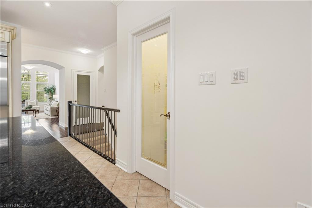 8-19 Simmonds Drive Property Photo 16