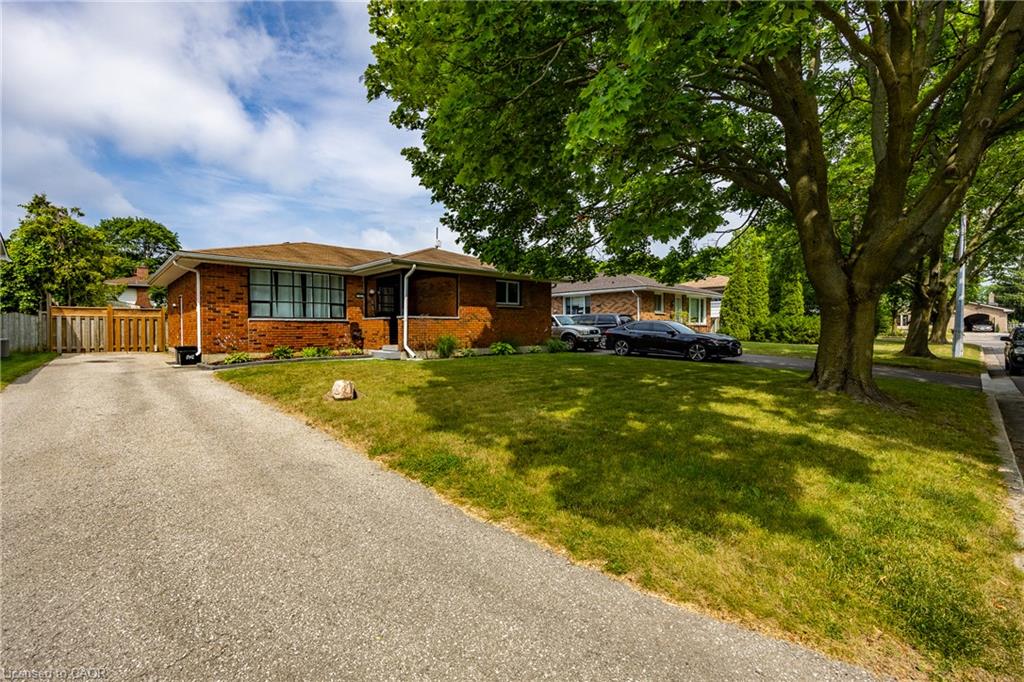 53 Miller Crescent Property Photo 1