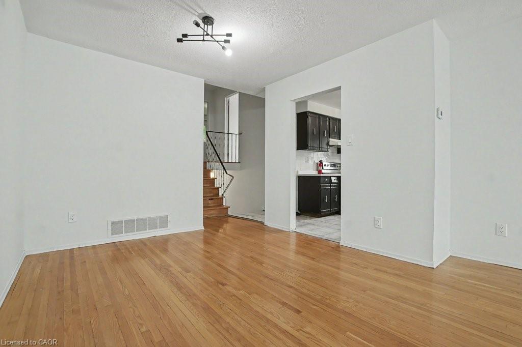 396 Pinemeadow Avenue Property Photo 10