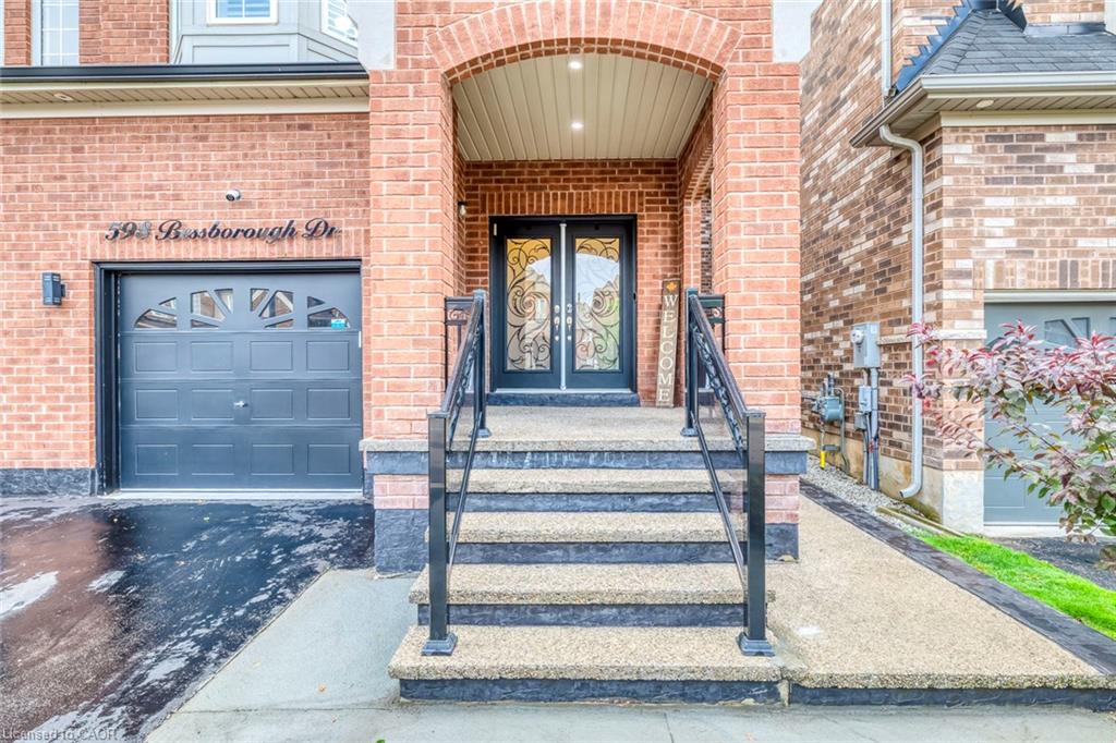 598 Bessborough Drive Property Photo 4